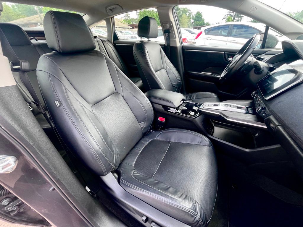 2019 Honda Clarity Plug-In Hybrid Touring Sedan - 22413392 - 27