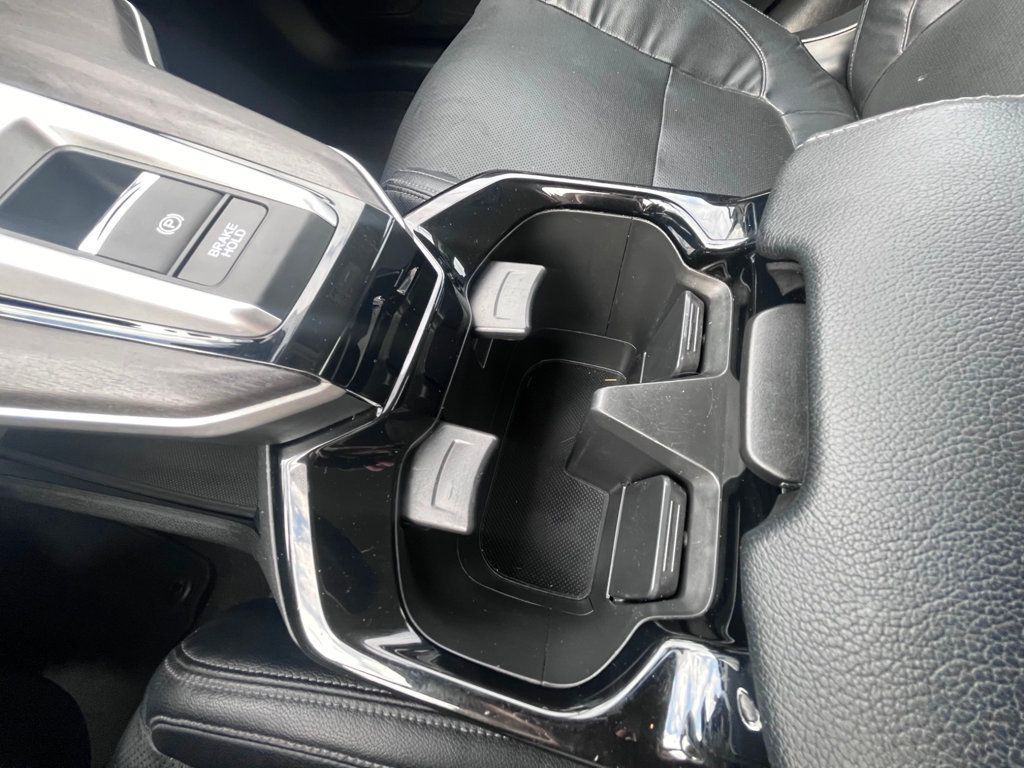 2019 Honda Clarity Plug-In Hybrid Touring Sedan - 22413392 - 45