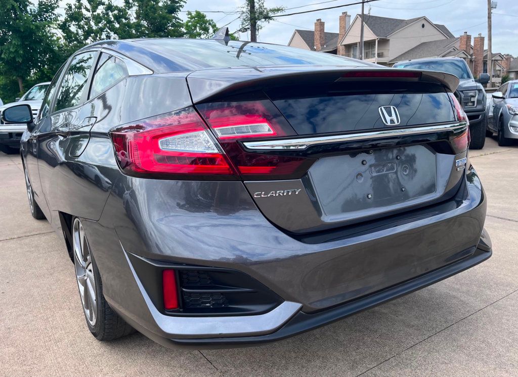 2019 Honda Clarity Plug-In Hybrid Touring Sedan - 22413392 - 8