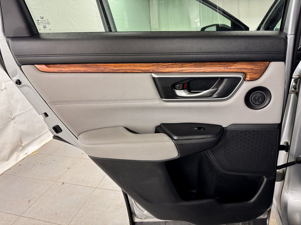 2019 Honda CR-V Touring AWD - 23000368 - 15