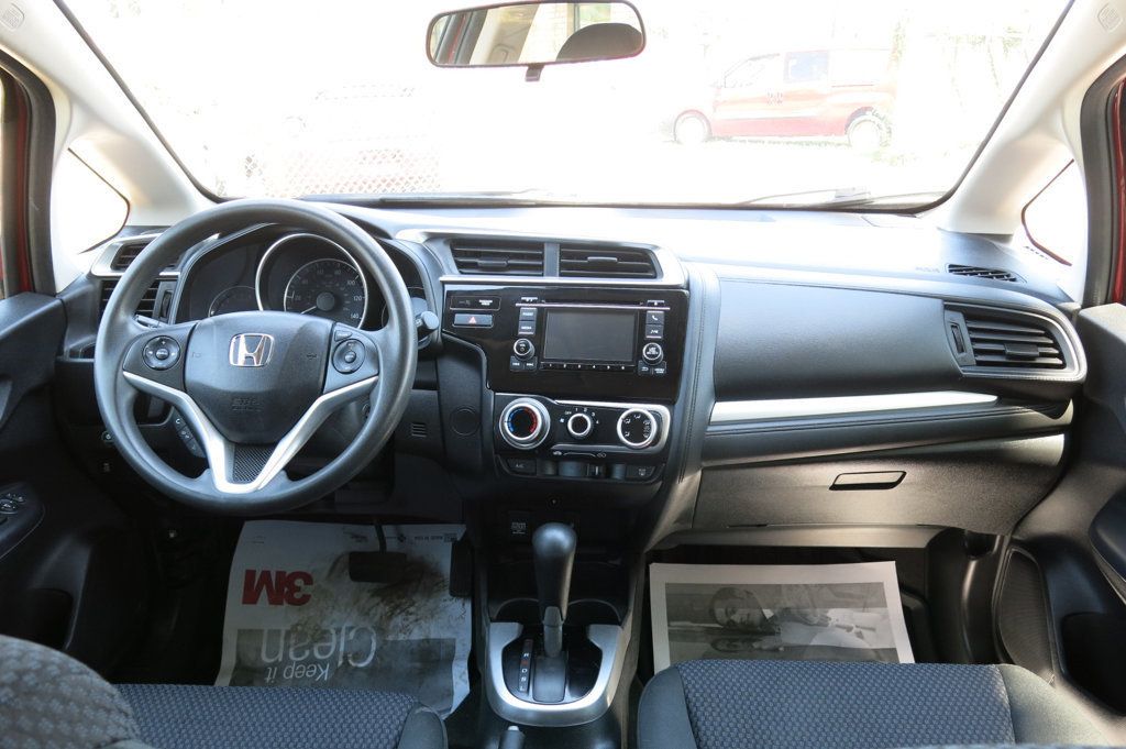 2019 Honda Fit LX photo 18