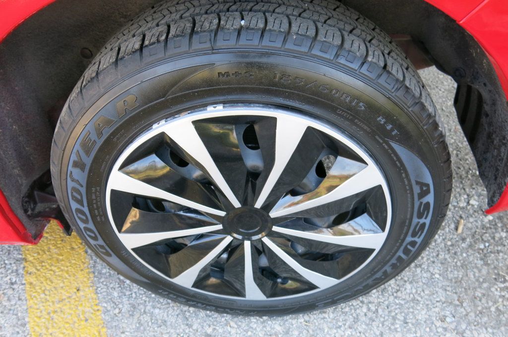 2019 Honda Fit LX photo 32