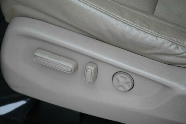 2019 Honda Odyssey ELITE DVD, RES NAVIGATION, LEATHER,MOONROOF NEW TIRES - 22945017 - 26