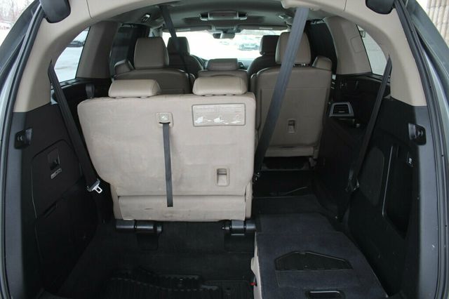 2019 Honda Odyssey ELITE DVD, RES NAVIGATION, LEATHER,MOONROOF NEW TIRES - 22945017 - 33