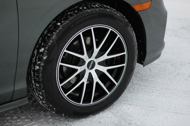 2019 Honda Odyssey ELITE DVD, RES NAVIGATION, LEATHER,MOONROOF NEW TIRES - 22945017 - 37