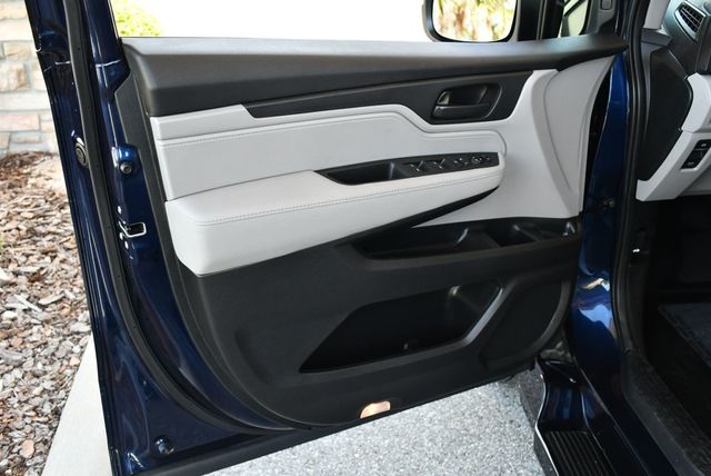 2019 Honda Odyssey EX Braun XI-R Mobility Conversion Van - 23010069 - 44