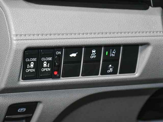 2019 Honda Odyssey EX-L - 22982394 - 19