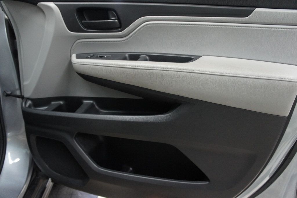 2019 Honda Odyssey EX-L photo 16