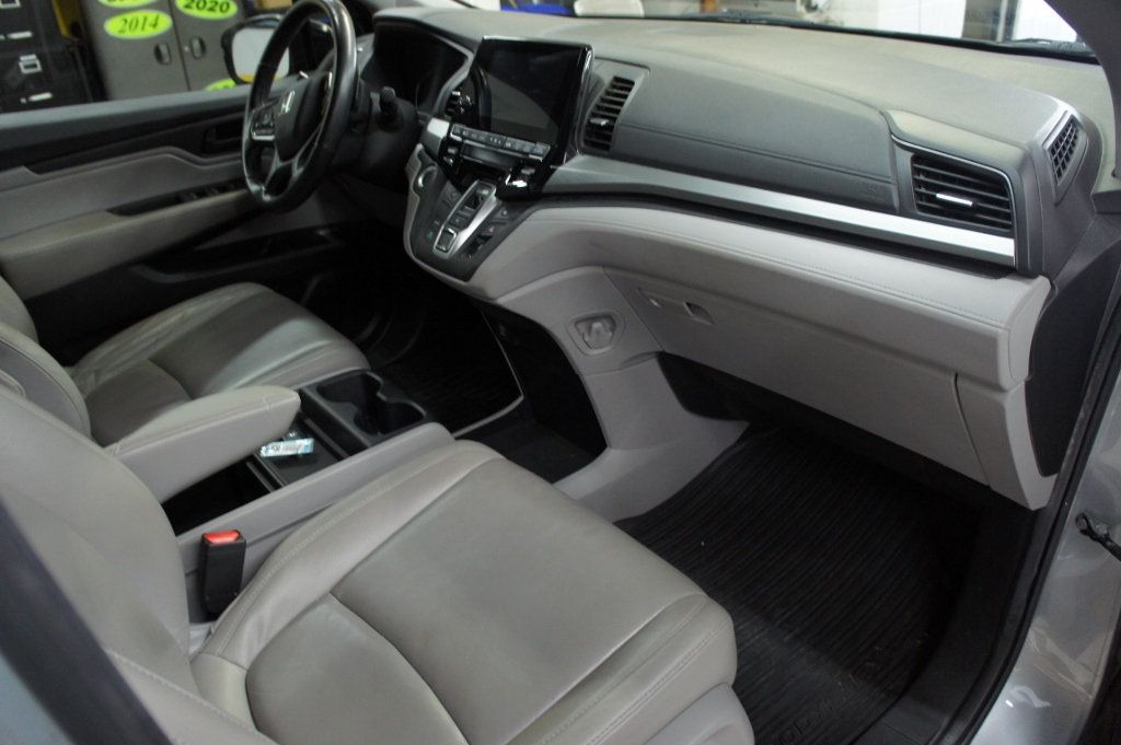 2019 Honda Odyssey EX-L photo 3