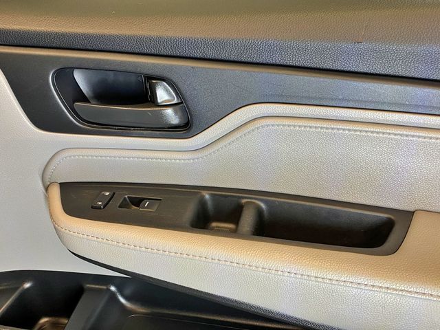 2019 Honda Odyssey LX Automatic - 23011297 - 37