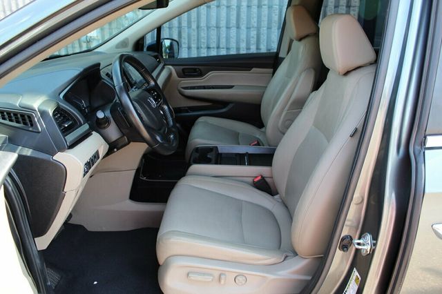 2019 Honda Odyssey ONE OWNER EXL W/ LEATHER, MOONROOF - 23042565 - 23