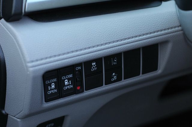 2019 Honda Odyssey ONE OWNER EX W/ POWER SLIDING DOORS - 22980381 - 21