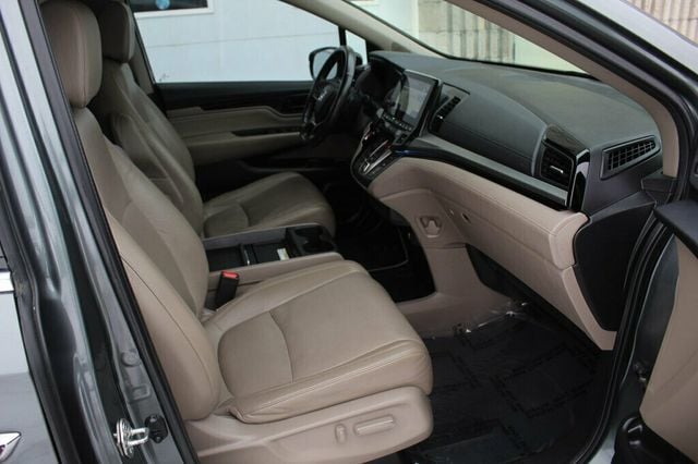 2019 Honda Odyssey ON SALE ..ELITE DVD, RES NAVIGATION, LEATHER,MOONROOF NEW TIRES - 22945017 - 7