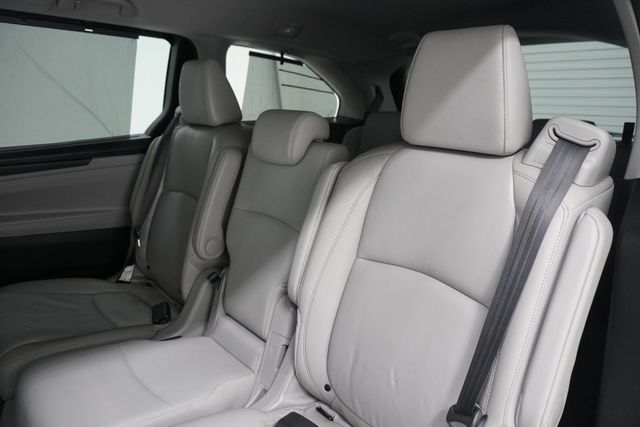2019 Honda Odyssey Touring Automatic - 23017129 - 11