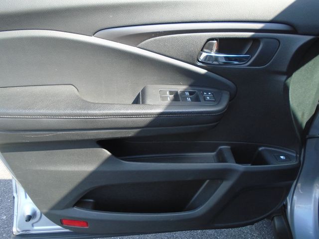 2019 Honda Passport Sport AWD - 22552933 - 9