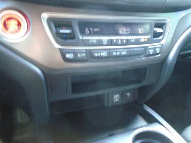 2019 Honda Passport Sport AWD - 22552933 - 19