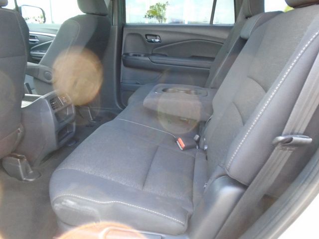 2019 Honda Passport Sport AWD - 22552933 - 28