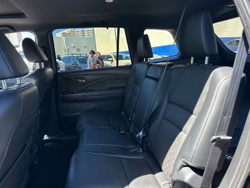 2019 Honda Passport Touring FWD - 23041189 - 13