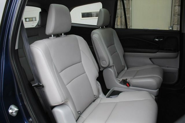 2019 Honda Pilot AWD ELITE W/ res-REAR DVD, NAVIGATION, MOONROOF, LEATHER - 22996437 - 12