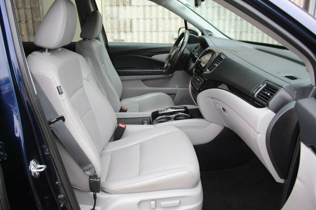 2019 Honda Pilot AWD ELITE W/ res-REAR DVD, NAVIGATION, MOONROOF, LEATHER - 22996437 - 6