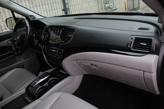 2019 Honda Pilot AWD ELITE W/ res-REAR DVD, NAVIGATION, MOONROOF, LEATHER - 22996437 - 8