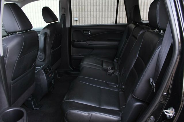 2019 Honda Pilot AWD EXL W/ MOONROOF, LEATHER, NEW TIRES AND BRAKE SERVICE - 23023156 - 26