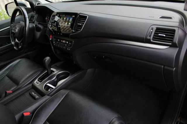 2019 Honda Pilot AWD EXL W/ MOONROOF, LEATHER, NEW TIRES AND BRAKE SERVICE - 23023156 - 8