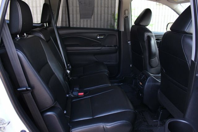 2019 Honda Pilot AWD TOURING NAVIGATION, MOONROOF, LEATHER - 23035216 - 11