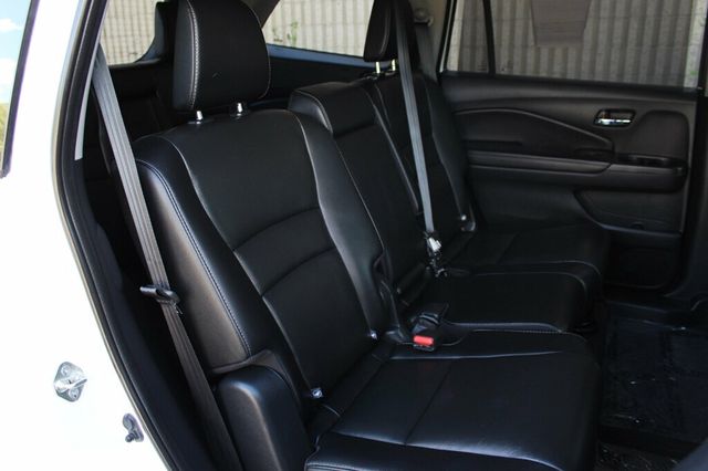 2019 Honda Pilot AWD TOURING NAVIGATION, MOONROOF, LEATHER - 23035216 - 12