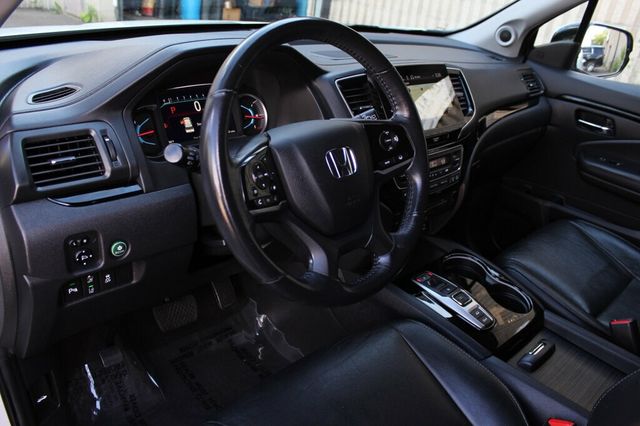 2019 Honda Pilot AWD TOURING NAVIGATION, MOONROOF, LEATHER - 23035216 - 26