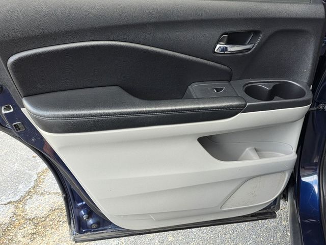 2019 Honda Pilot EX 2WD - 22952979 - 32