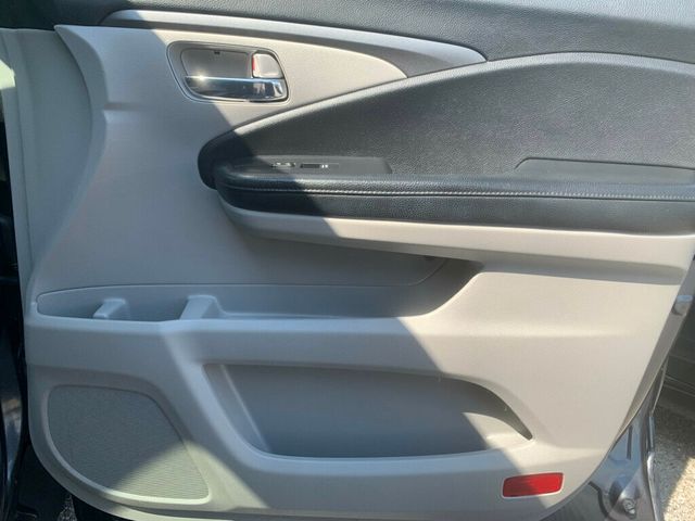 2019 Honda Pilot EX-L 2WD - 22900107 - 30