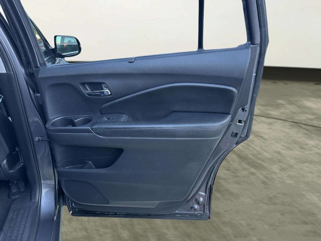 2019 Honda Pilot EX-L AWD - 23053547 - 16