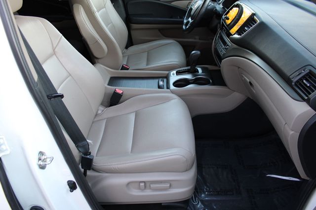 2019 Honda Pilot EX-L AWD - 22946210 - 14