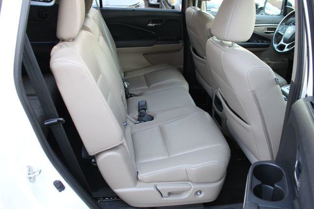 2019 Honda Pilot EX-L AWD - 22946210 - 16