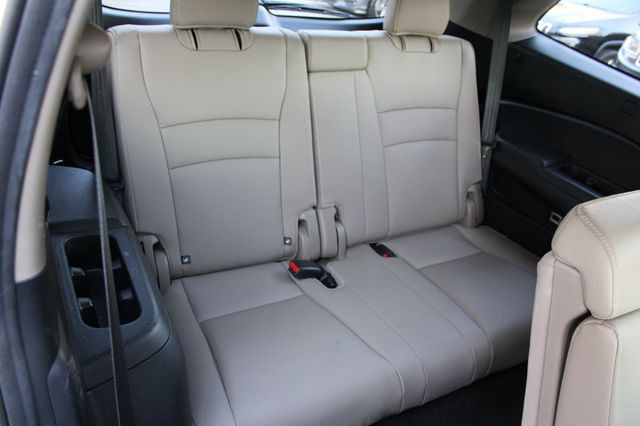 2019 Honda Pilot EX-L AWD - 22946210 - 19