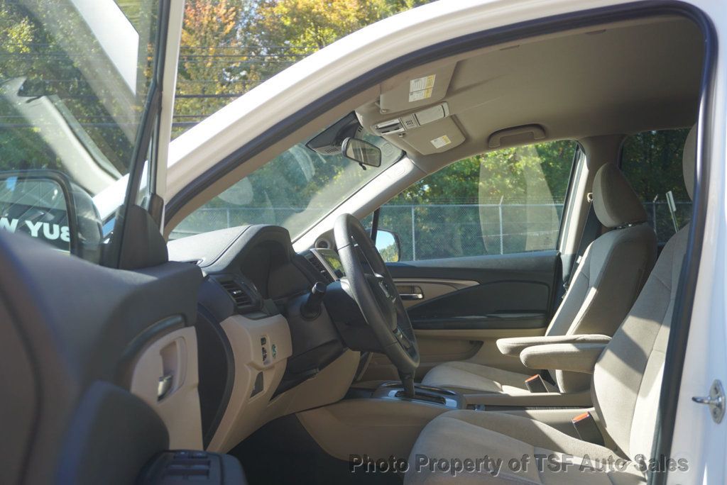 2019 Honda Pilot LX AWD - 23097643 - 9