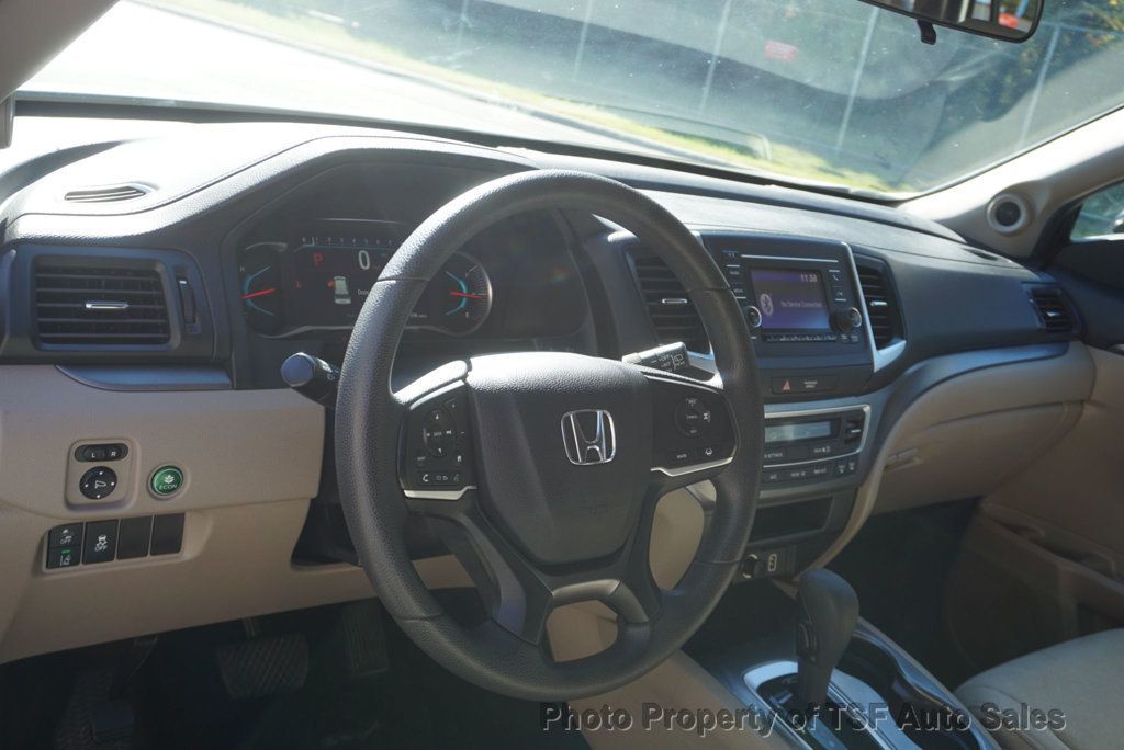 2019 Honda Pilot LX AWD - 23097643 - 16
