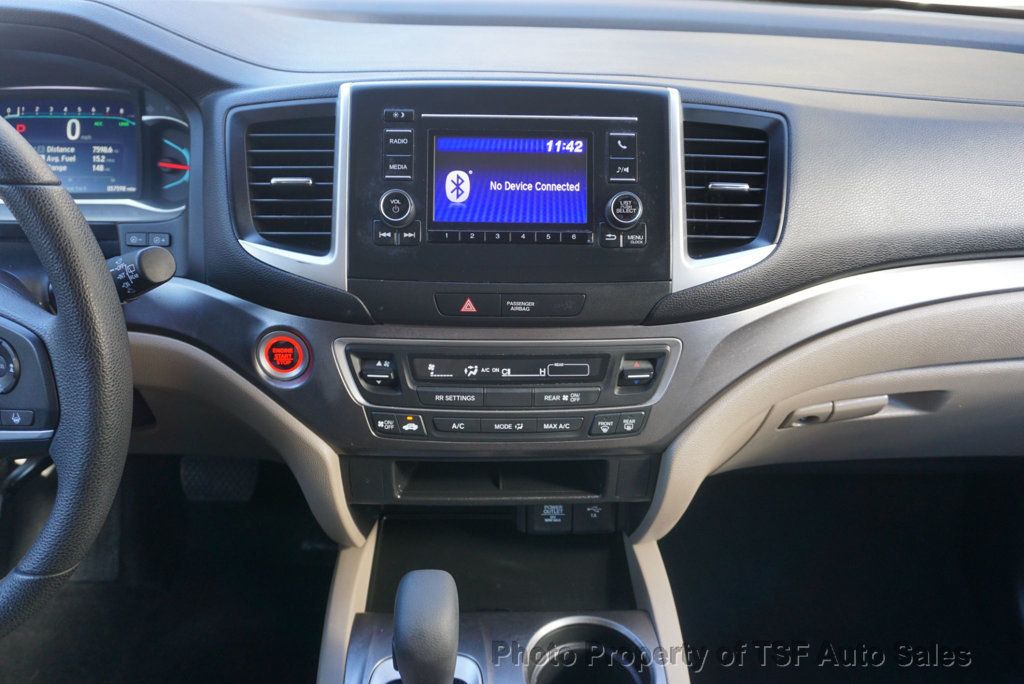 2019 Honda Pilot LX AWD - 23097643 - 18