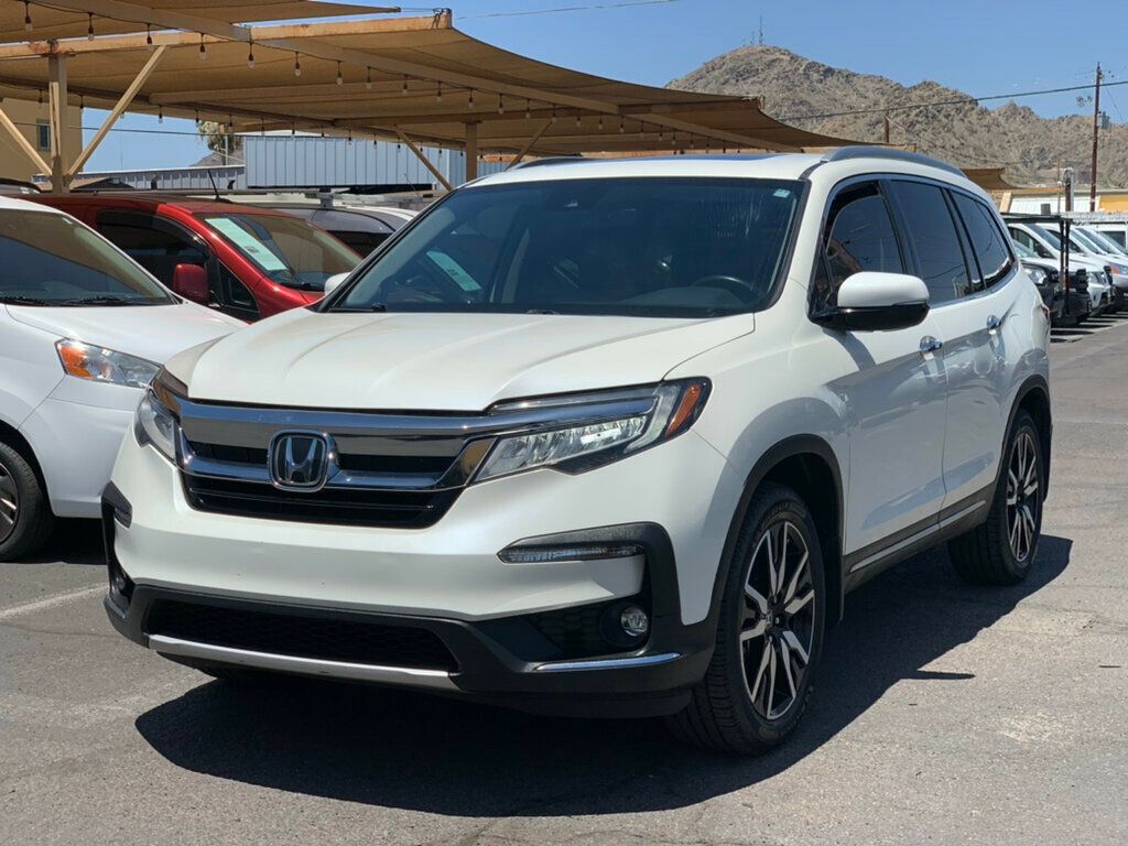 2019 Honda Pilot Touring 7-Passenger 2WD Low Miles - 23030162 - 12