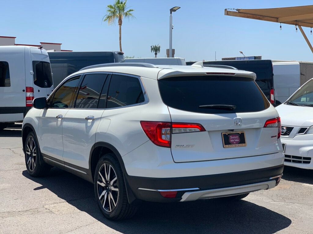 2019 Honda Pilot Touring 7-Passenger 2WD Low Miles - 23030162 - 13