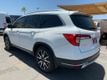 2019 Honda Pilot Touring 7-Passenger 2WD Low Miles - 23030162 - 14