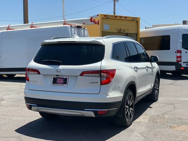 2019 Honda Pilot Touring 7-Passenger 2WD Low Miles - 23030162 - 16