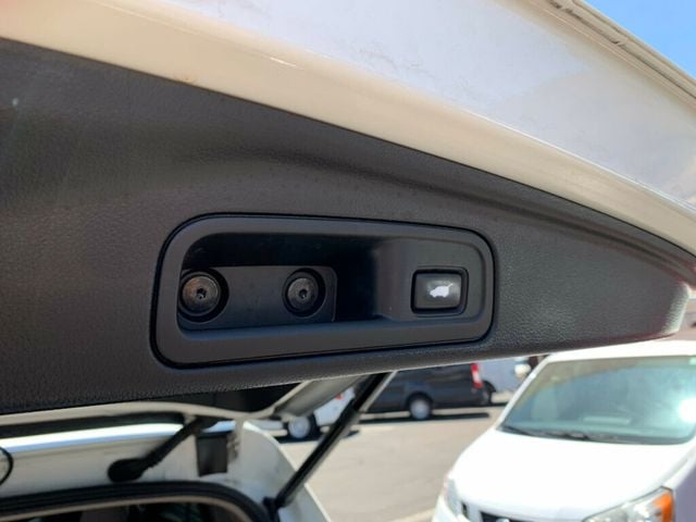 2019 Honda Pilot Touring 7-Passenger 2WD Low Miles - 23030162 - 55