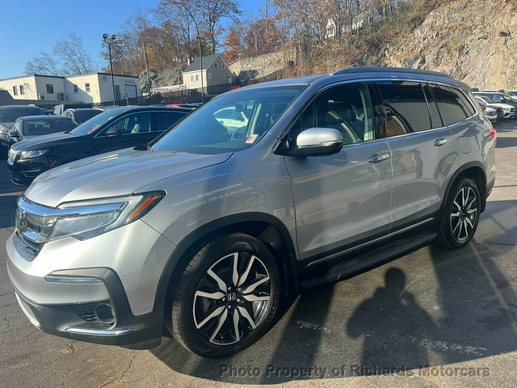 2019 Honda Pilot Touring 7-Passenger AWD - 22200290 - 4