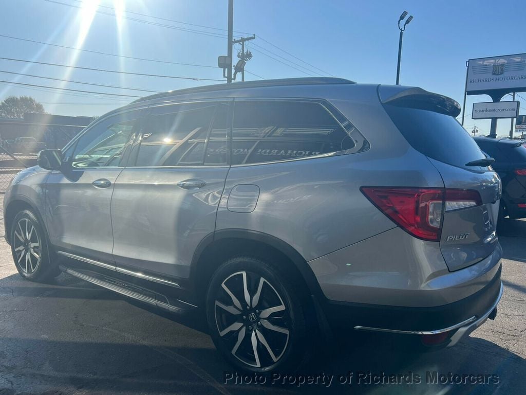 2019 Honda Pilot Touring 7-Passenger AWD - 22200290 - 5