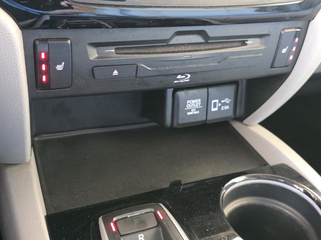 2019 Honda Pilot Touring 8-Passenger 2WD - 23030882 - 26