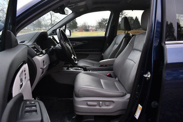 2019 Honda Pilot Touring 8-Passenger AWD - 22953853 - 15