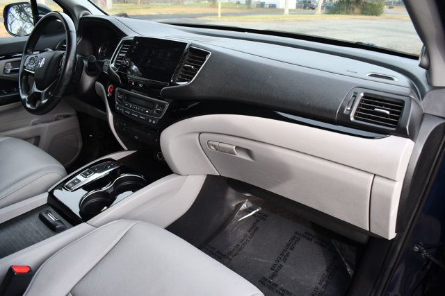 2019 Honda Pilot Touring 8-Passenger AWD - 22953853 - 26