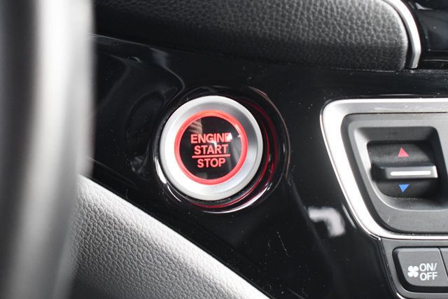 2019 Honda Pilot Touring 8-Passenger AWD - 22953853 - 34